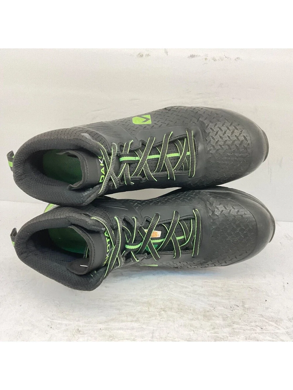 Dakota used boots